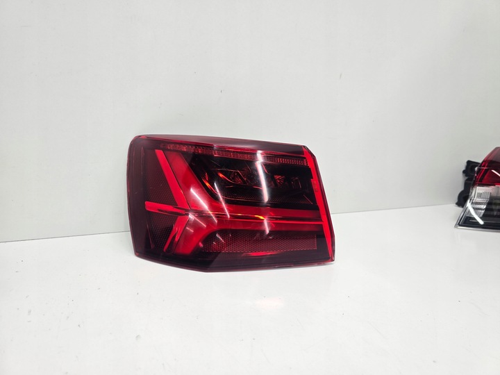 фото №1, Audi a6 c7 лампа левая заднее matrix led 4g9945095f