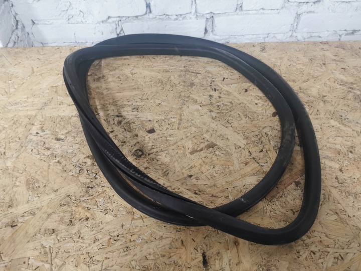 фото №1, Passat b8 універсал прокладка двері зад ліва org нова