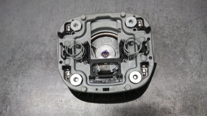 фото №5, Подушка кермо 5j0880201h skoda roomster i 06-10r 1.6b