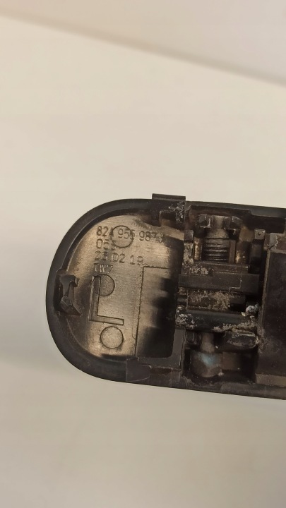 фото №5, Audi a1 82a насадка склоомивача права 82a955987a