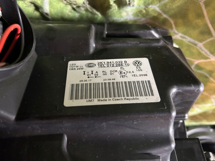 фото №14, Комплект лампа vw caddy рестайлінг bi ксенон led 2k1941032b 2k1941032b 2k1941031b