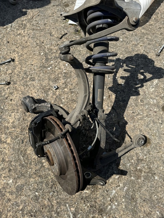 фото №1, Porsche macan 95b ступиця поворотна опора амортизатор важіль ліва права