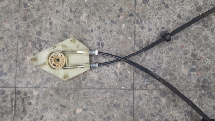 фото №9, 827200008r подъемник стекло правые зад megane iii