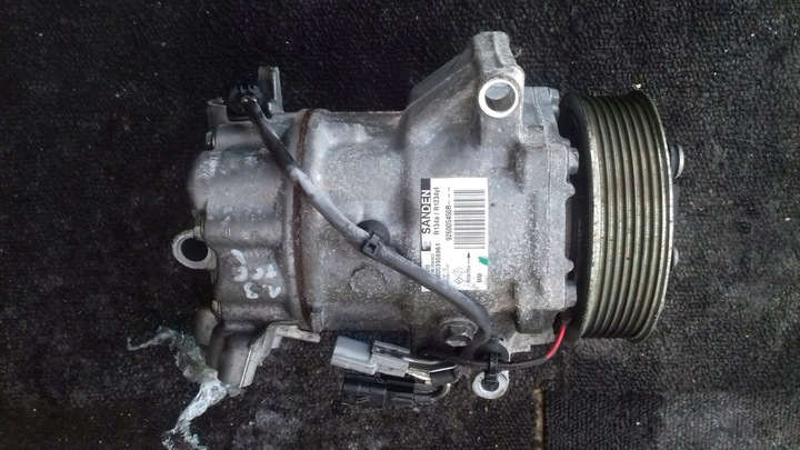 фото №1, Компрессор кондиционера 926005450r clio iv 0.9tce