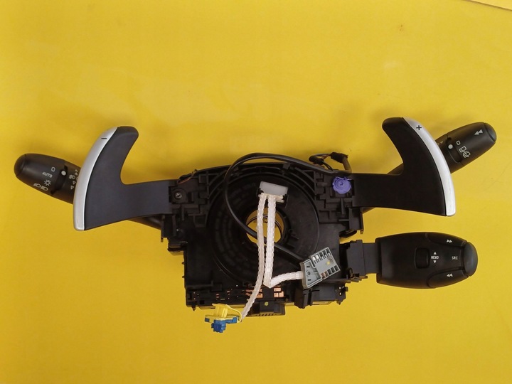 фото №1, Рулевой/подрулевой переключатель комбинированный лента citroen c2 96601437xt nr17