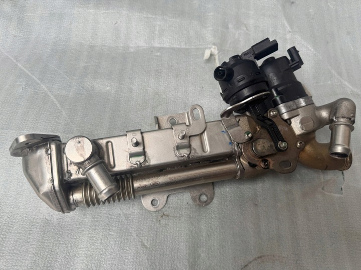 фото №5, Jaguar/land rover радиатор выхлопных газов клапан egr k6d39u438ad