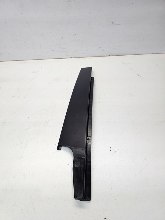 фото №1, Накладка захист правий перед двері audi q5 8r 8r0837902q mat