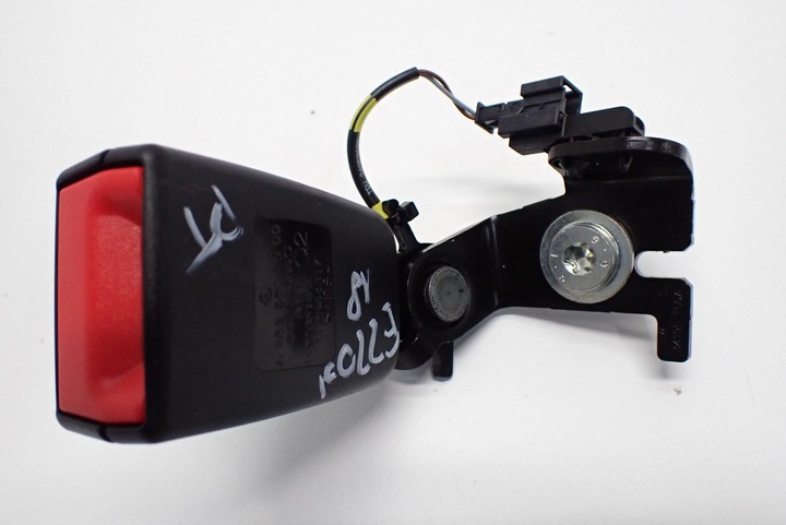 фото №1, Застібка ременя ременів праві зад mercedes e-klasa a238 c238 купе 18r