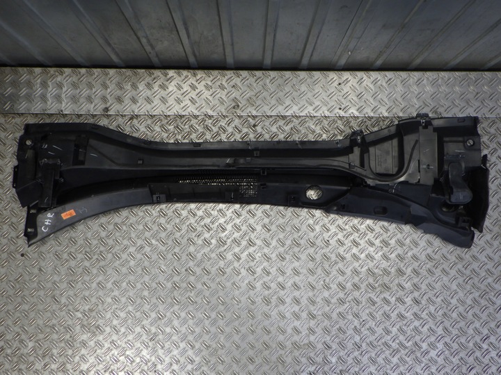 фото №9, Toyota c-hr chr панель під лобовим склом 55783f4010