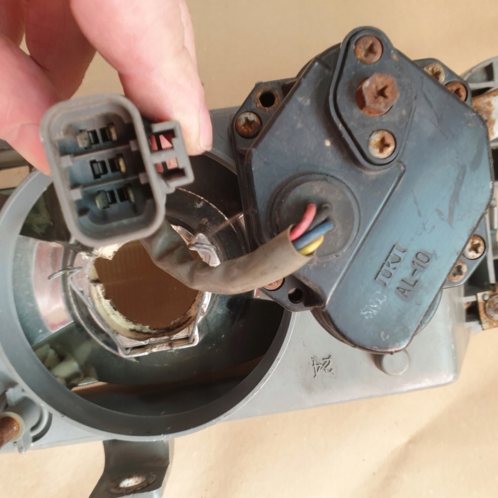 фото №10, Лампа фара праві перед nissan bluebird оригінальний номер eu