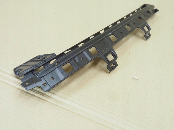 фото №10, Mercedes e w213 ковзун підсилювач бампера зад a2138850914