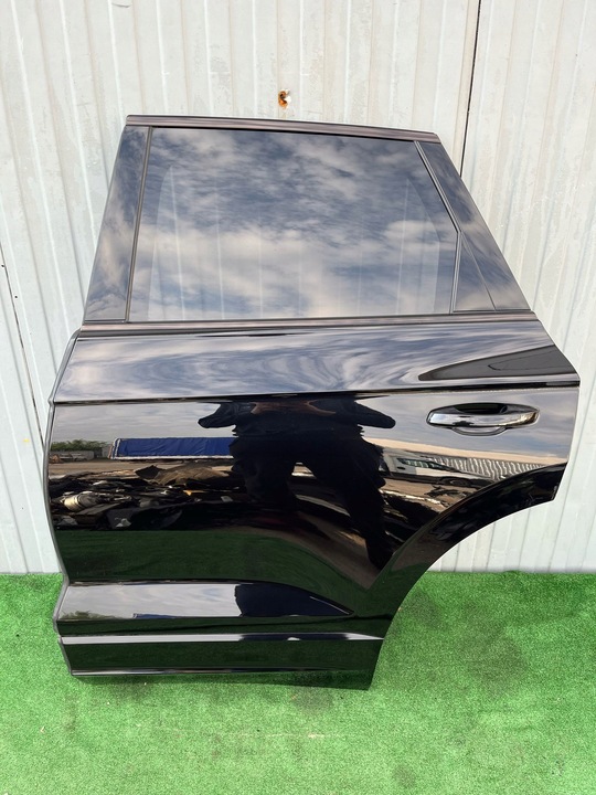 фото №1, Двері задні зад ліві vw touareg iii 760 lc9x чорні r line