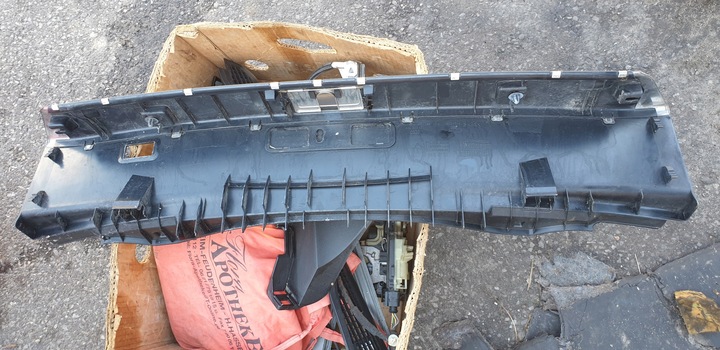 фото №9, Планка багажника захист ременя заднього audi a8 s8 d4