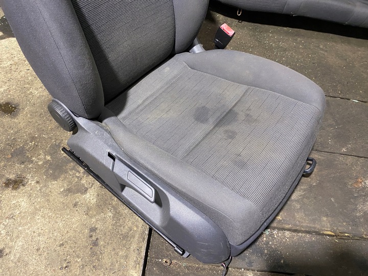 фото №5, Vw golf v сиденья диван комплект