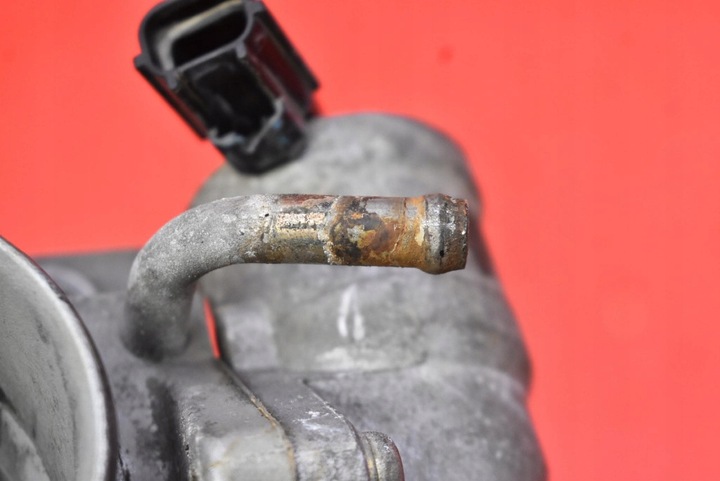 фото №11, Дроссельная заслонка zm015580 mazda 323 bj 1.6 16v 98 km 00-03