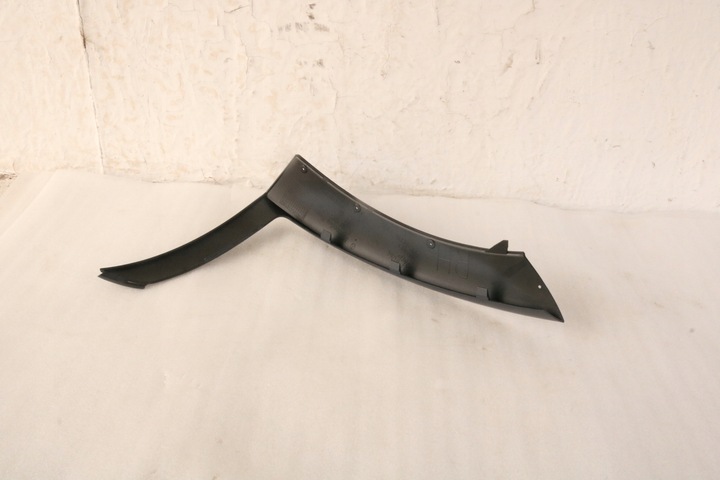 фото №11, Mercedes w118 планка бампер правая lub левая перед ,