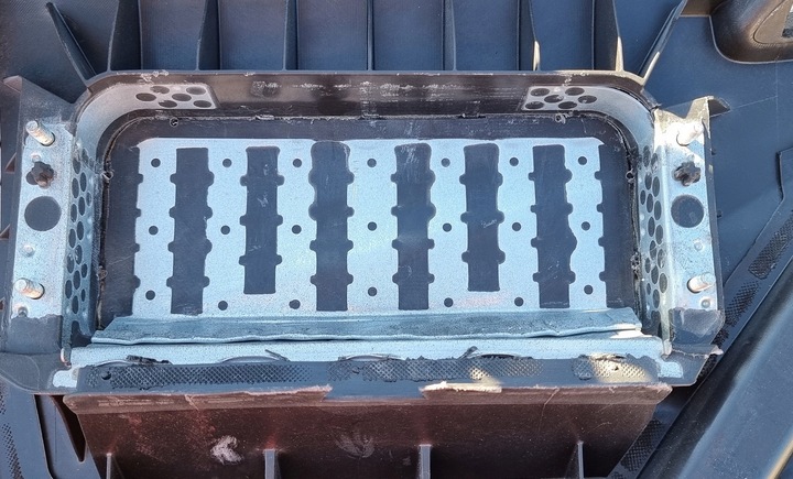 фото №5, Audi a4 8k0 2012- панель капот консоль подушки