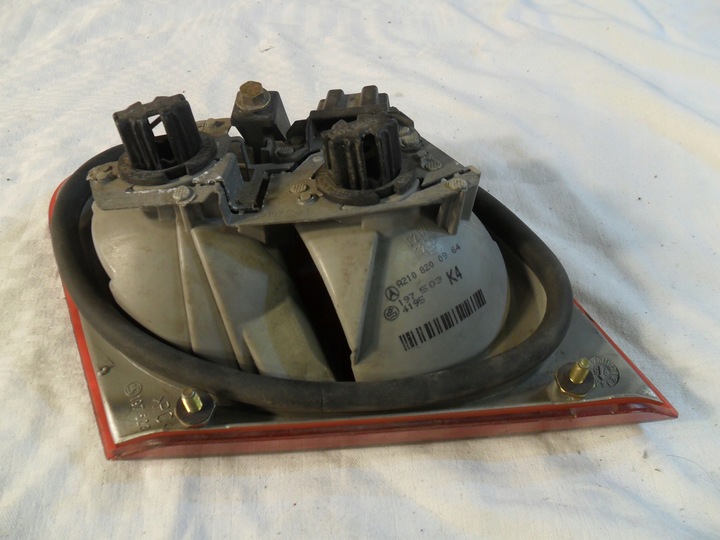 фото №12, Mercedes e w210 лампа лівий зад a2108200964