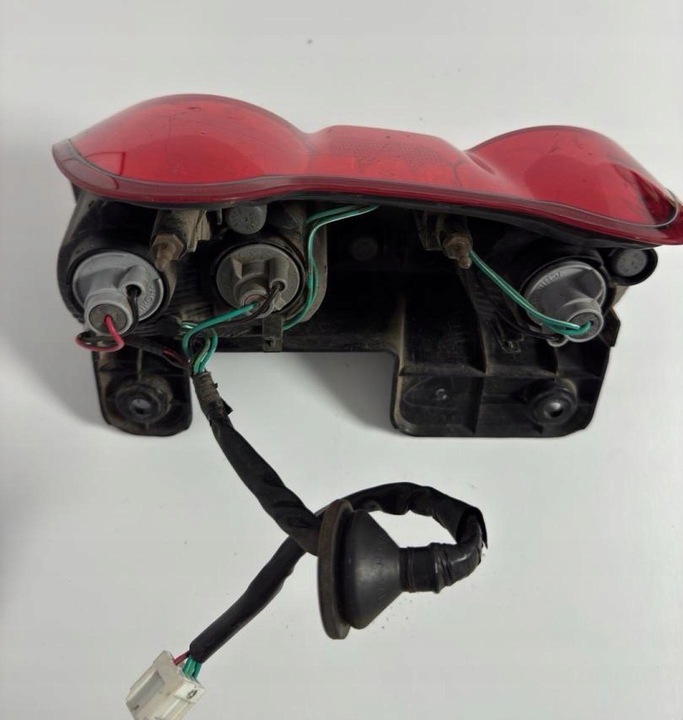 фото №9, Лампа задняя правая сторона nissan nv200 2009 - 2025