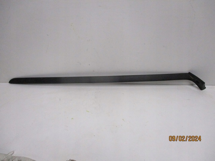 фото №10, Планка скла лобовий peugeot 308 t10 98355044 ліва