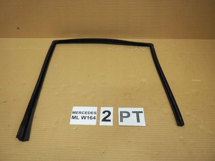 фото №1, Прокладка стёкла правых задних mercedes ml w164