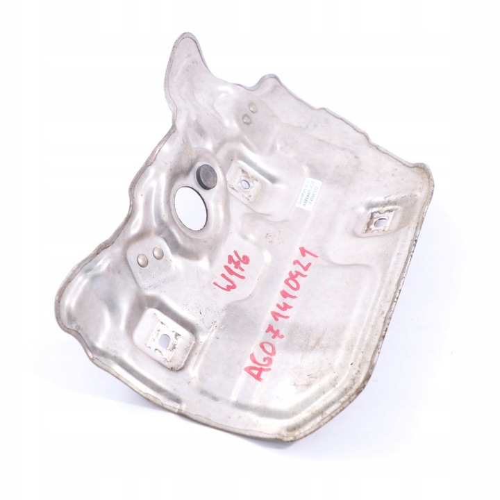 фото №12, Mercedes w176 om607 захист термічна каталізатора