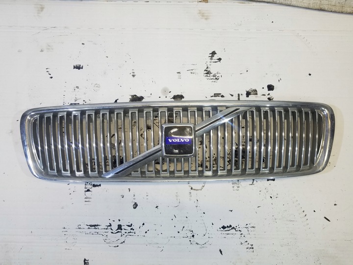 фото №1, Решітка решітка радіатора бампера volvo v70 ii 9190385