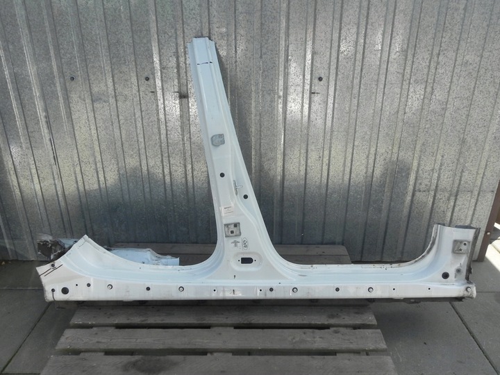 фото №1, Renault zoe i ov ov369 порог стойка правый