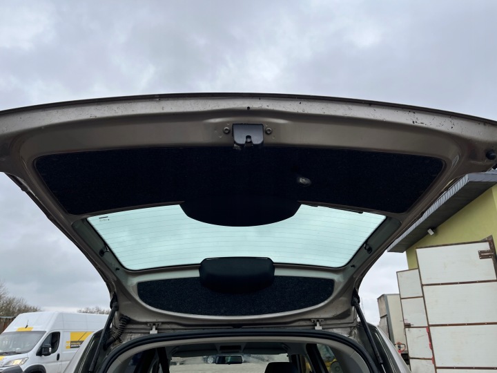 фото №16, Skoda roomster комплектна кришка багажника лак- 9202