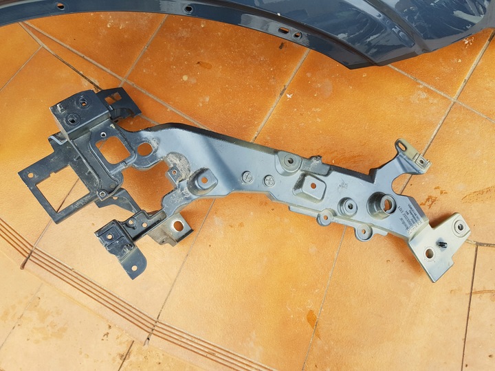 фото №10, Polestar 2 крило правий переднє перед панель кріплення фар