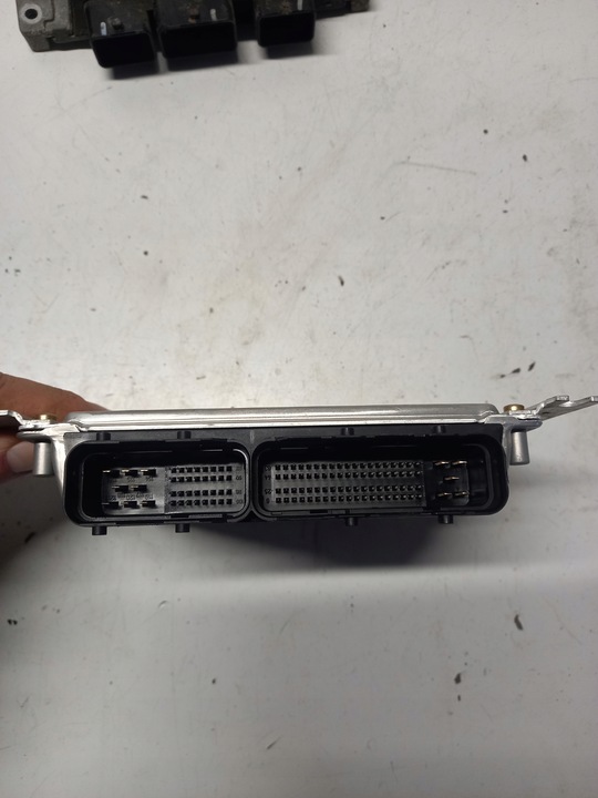 фото №5, Комп'ютер двигуна kia sorento 2.5 crdi 39100-4a720