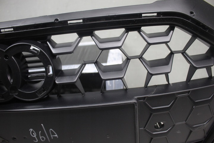 фото №5, Решётка радиатора audi a1 82a853651b