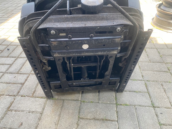 фото №13, Сиденье водителя пневматический mercedes sprinter w906 eu