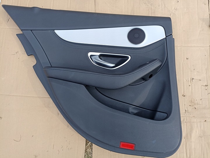 фото №8, Mercedes w205 c-klasa боковина дверь задних обивка правые левый