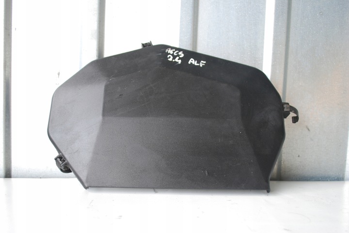 фото №1, Корпус распределительный вал audi a6 c5 2.4 alf 078109123q