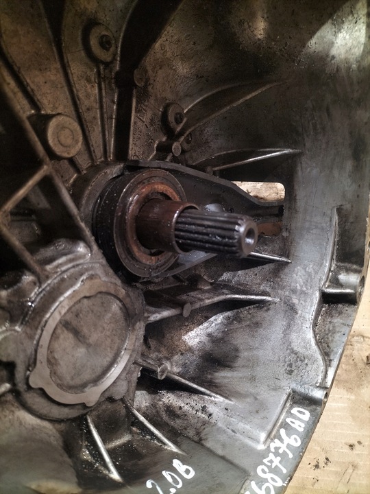 фото №13, Коробка передач коробки передач chrysler cruiser 2.2b 4668776ad