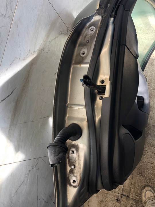 фото №9, Двері передні праві toyota avensis t25