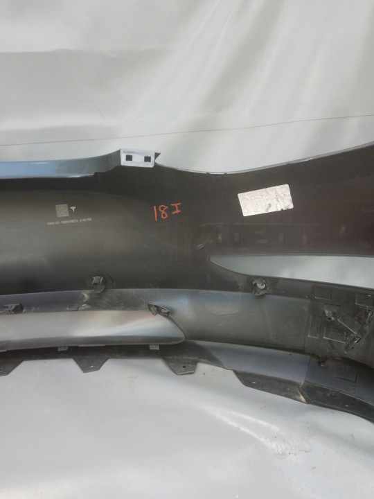 фото №10, Tesla модель 3 iii 17r- бампер перед передній pdc 1084175-00
