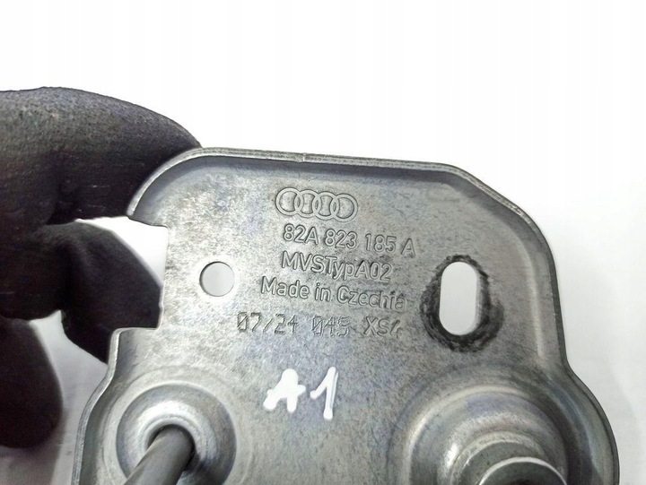 фото №14, Засувка безпеки капота audi a1 sportback gba 82a823185a 1.0l