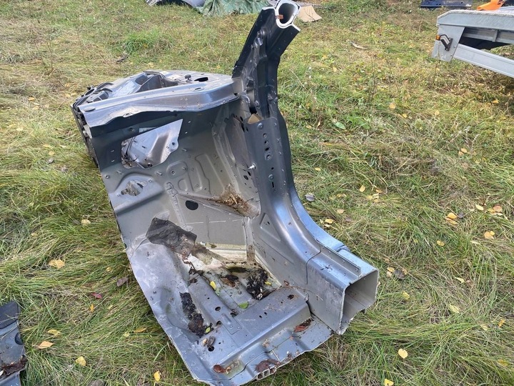 фото №3, Чверть перед права jaguar f-type x152