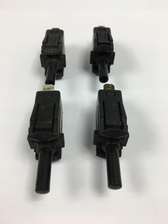 фото №8, Датчики концевой выключатель mercedes w124 купе sedan универсал 0015458714 w201 190 w126