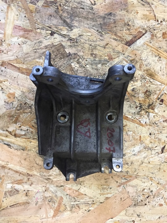 фото №1, Q7 4l 4.2 tdi лапи насоса вприскувальної 057130147r