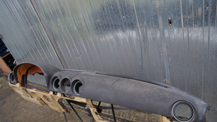 фото №9, Mercedes r107 sl slc панель роздавальна консоль капот 1076801008