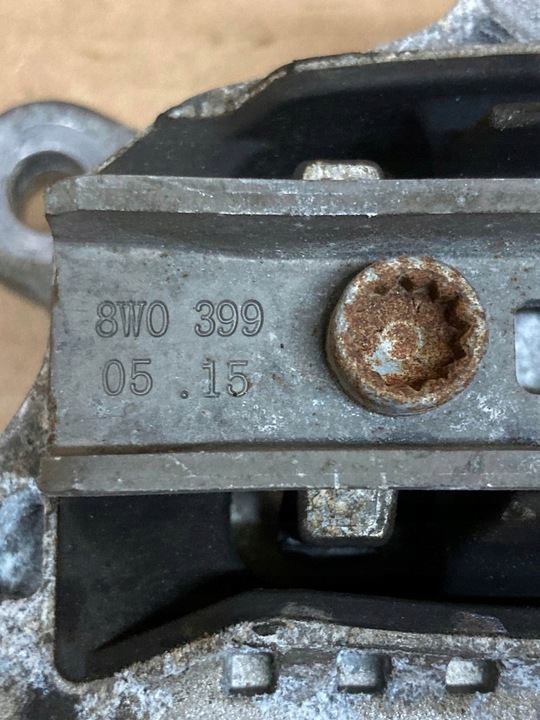 фото №7, Audi sq7 4.0 tdi подушка коробки коробки передач 8w0399156 4m0399118k