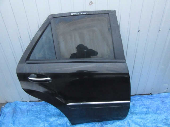 фото №9, Mercedes ml w164 2007 дверь правые левая зад