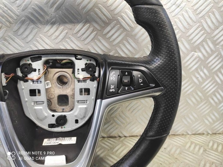 фото №8, Руль opel astra j opel meriva b opel zafira c 13351028