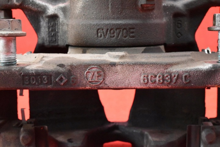 фото №9, Суппорт тормозной правое перед peugeot 5008 2 ii 1.5 bluehdi 130 km 20-24