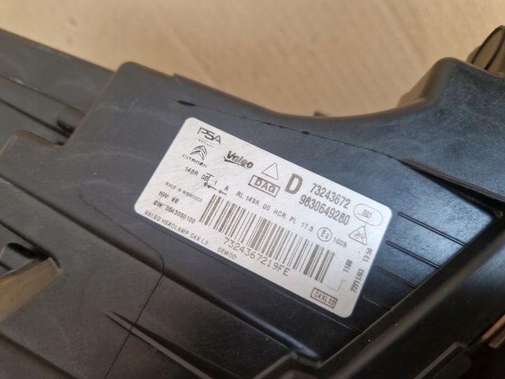 фото №11, Citroen c4 iii 3 фара передня права перед фара повний led 9830649280