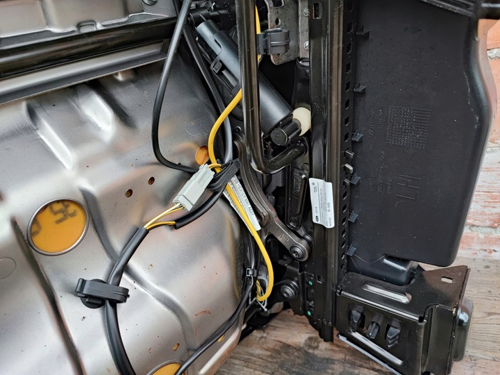 фото №11, Ford kuga mk1 рестайлінг сидіння лівий водія з підігрівом шкіра individual титан