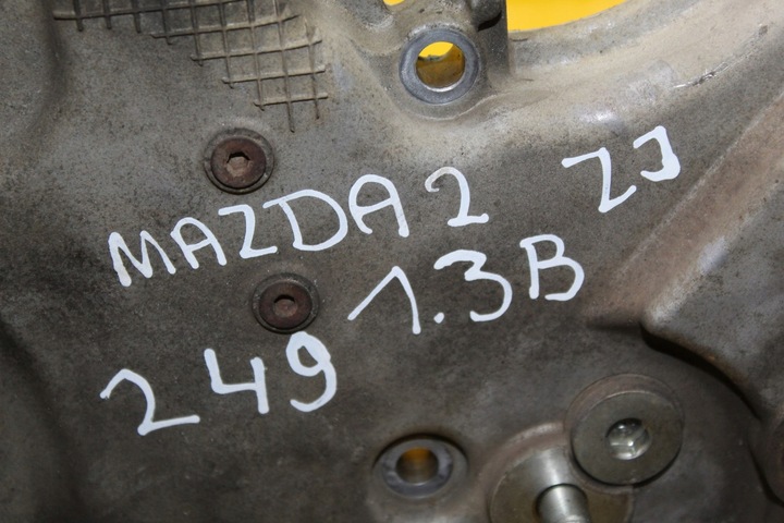 фото №9, Mazda оригинальный номер zj3810500 корпус распределительный вал